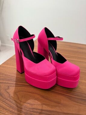 Gianni Bini Hot Pink Platform Mary Jane Heels